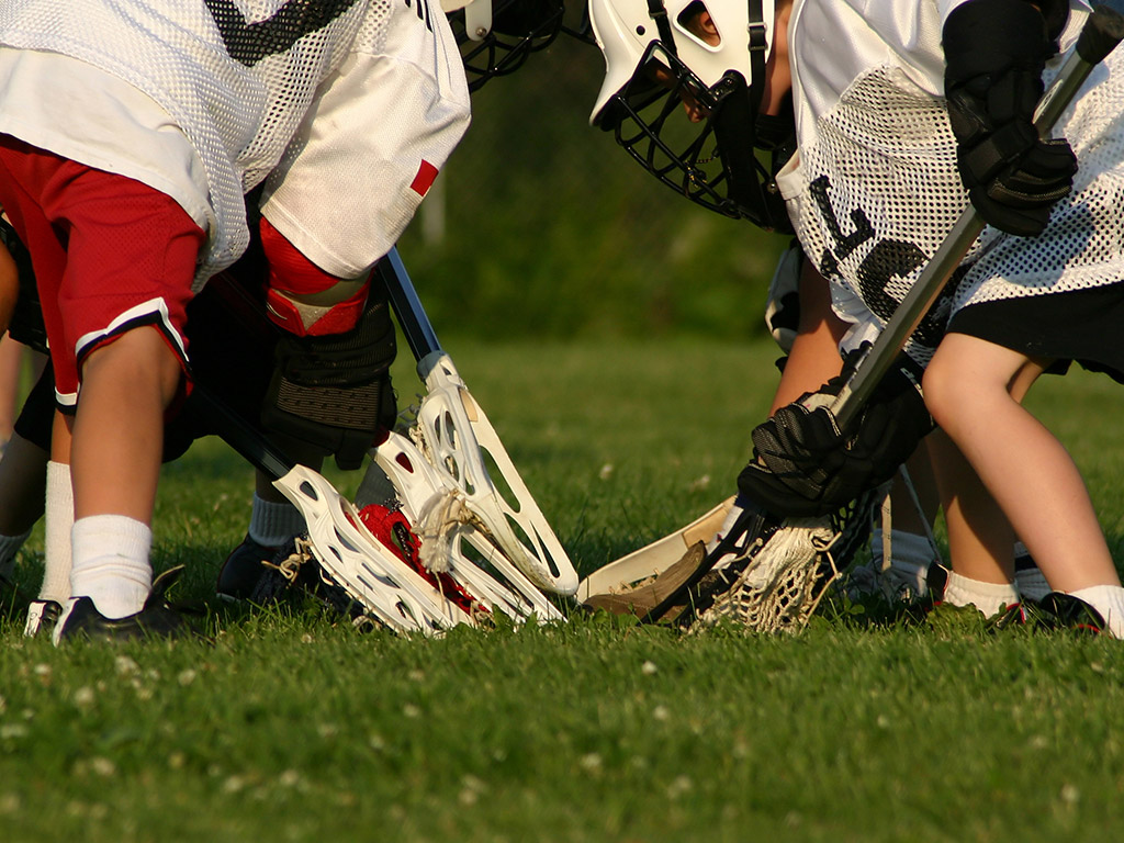 kids-playing-lacrosse